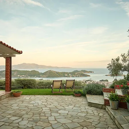 Eleven - Private With A Breathtaking View Willa Skiatos